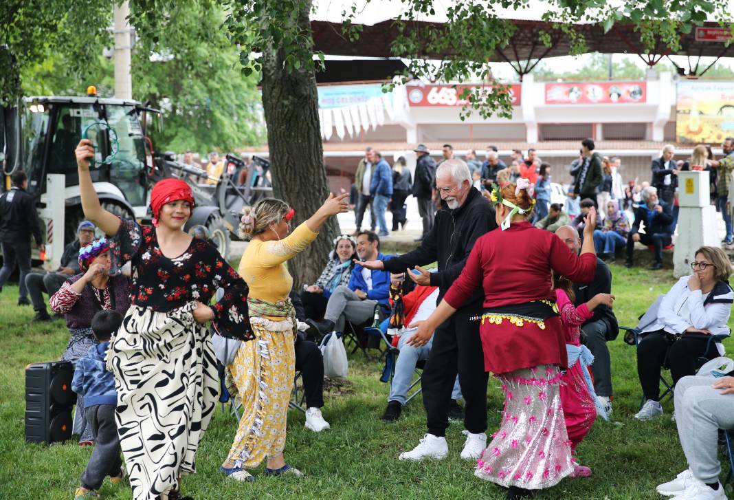 Hıdrellez Ateşi Yandı! Hemen Bir Gül Ağacı Bulun 2