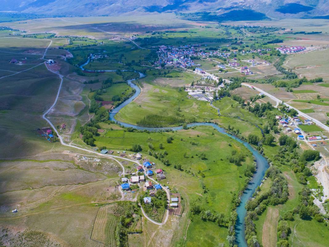 Munzur Vadisi Milli Parkı'nda İlkbaharın Büyüleyici Güzelliği 13