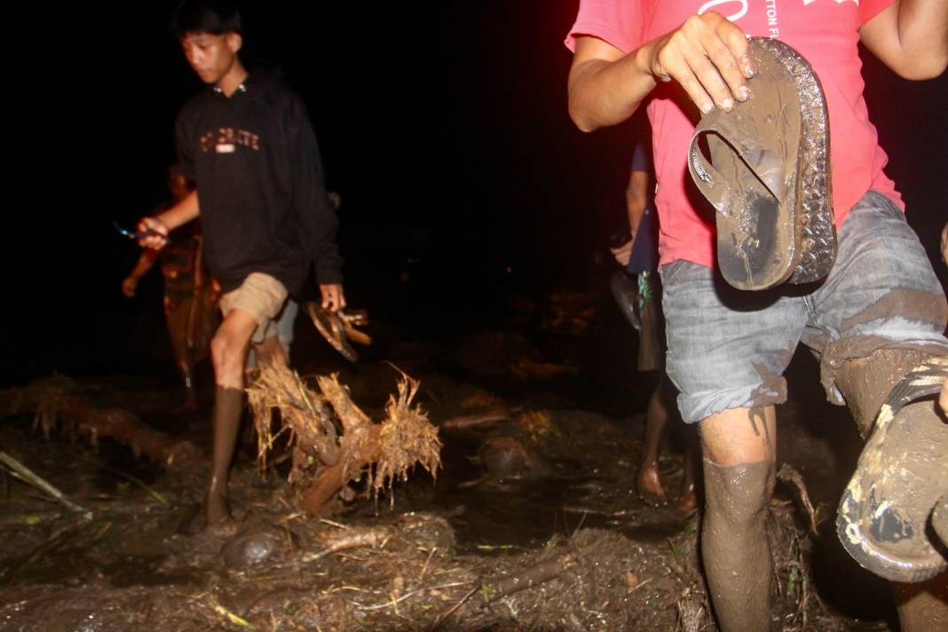 Yanardağ Patladı: Ölü Sayısı Artıyor! 20
