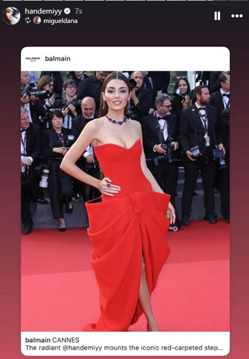 Hande Erçel Cannes'da Boy Gösterdi! 2