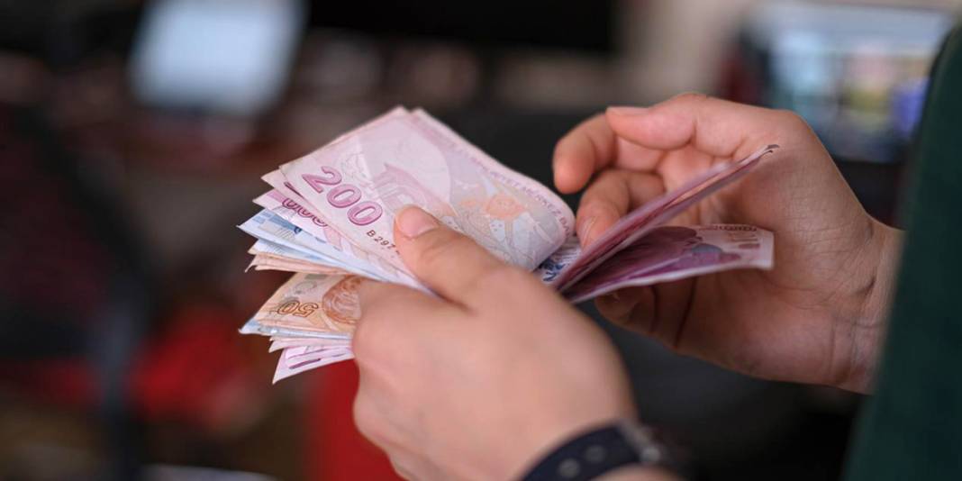 Bankaların Mevduat Faizi Yükseldi! 2 Milyon Lira Yatırırsanız 32 Gün Sonra Ne Kadar Faiz Kazanırsınız? 3