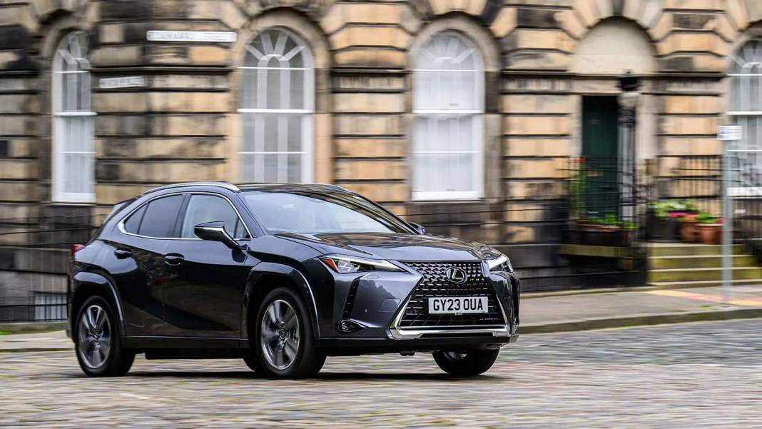 Elektrikli Yeni Lexus UX 300e Türkiye Otomobil Pazarına Girdi! İşte Premium Segmentteki Aracın Fiyatı 1