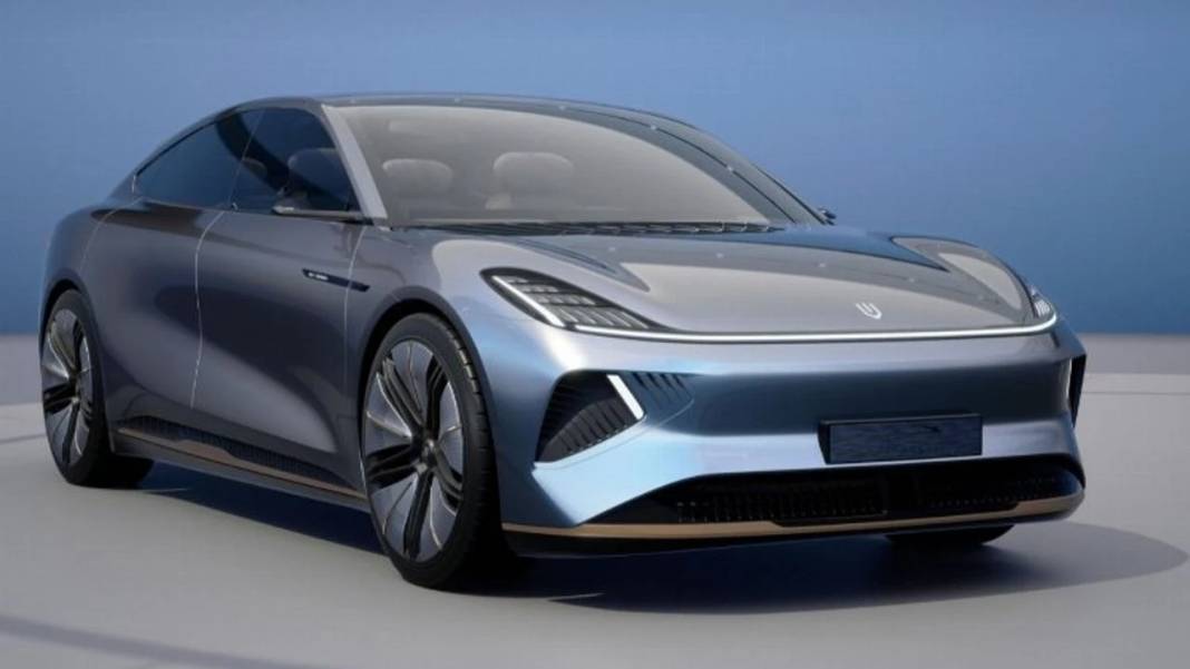 Bu Sedan 10 Dakikalık Şarjla 500 KM Yol Gidiyor! Skywell’in Yeni Elektrikli Otomobili Tasarım Ödüllerini Sildi Süpürdü 1