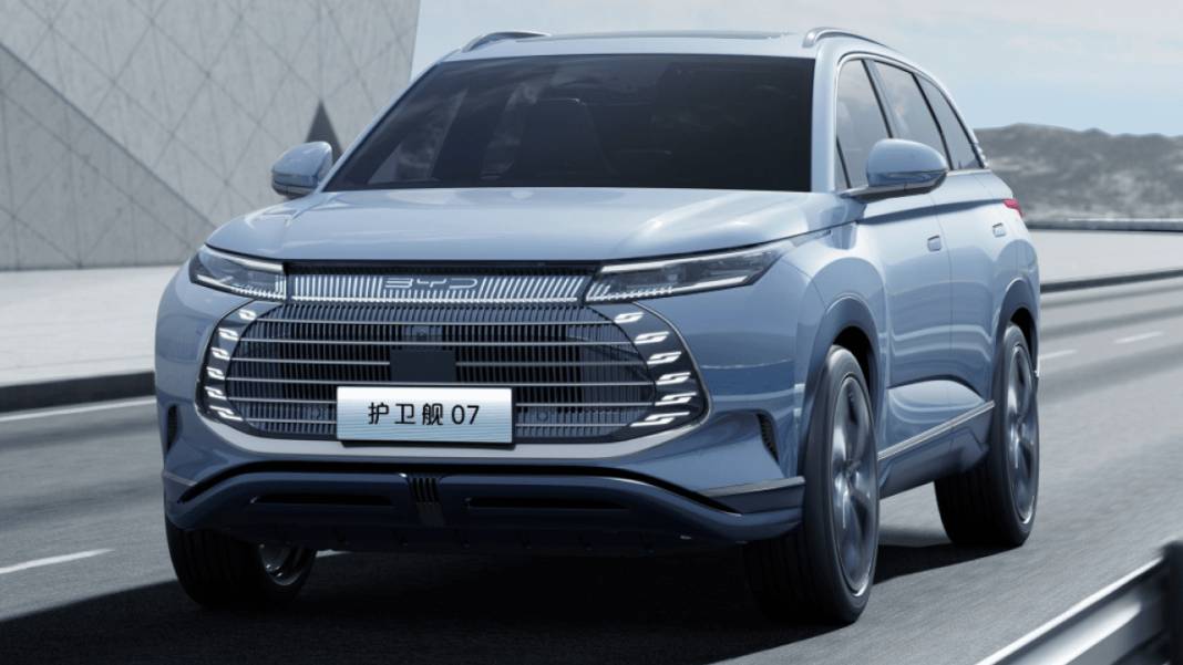 BYD 2100 KM Menzilli Otomobiliyle Tarih Yazacak 7