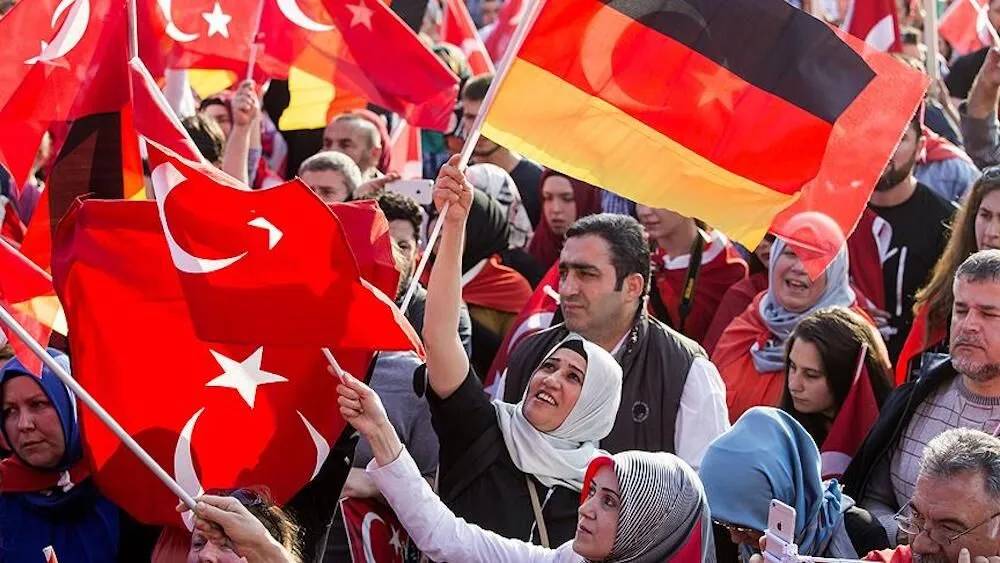 Bakanlık Tarafından Açıklanan Verilere Göre, Yurt Dışında Yaşayan Türk Vatandaşı Sayısı Ne Kadar? 9