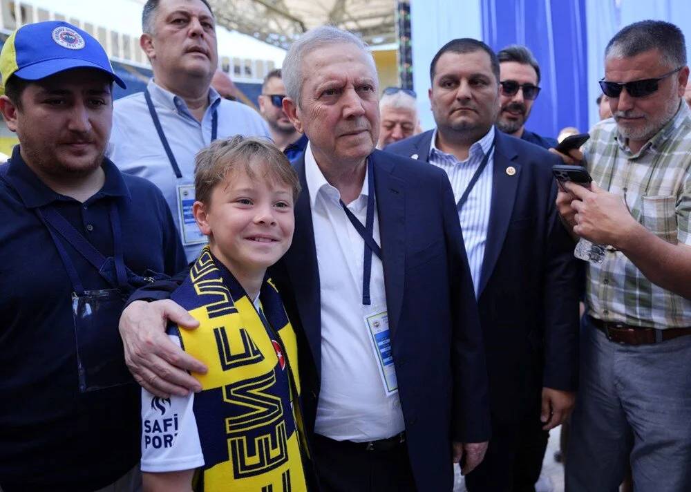 Fenerbahçe İçin Tarihi Seçim | İki Büyük Dev Yarıştı, Rekor Sayıda Oy Kullanıldı: Aziz Yıldırım Mı, Ali Koç Mu? 11