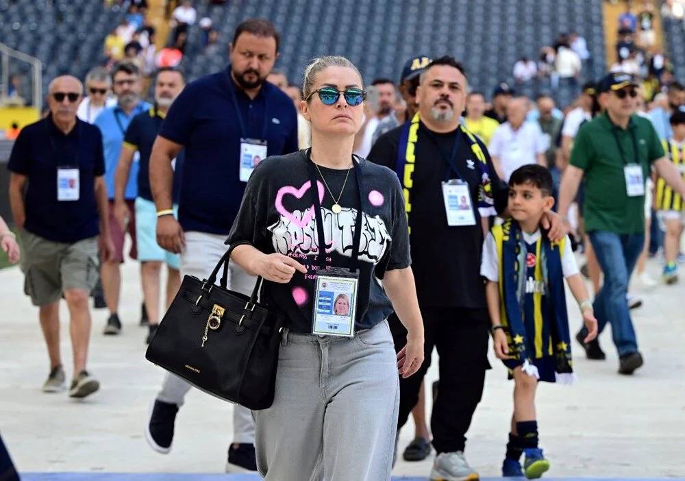 Fenerbahçe İçin Tarihi Seçim | İki Büyük Dev Yarıştı, Rekor Sayıda Oy Kullanıldı: Aziz Yıldırım Mı, Ali Koç Mu? 15