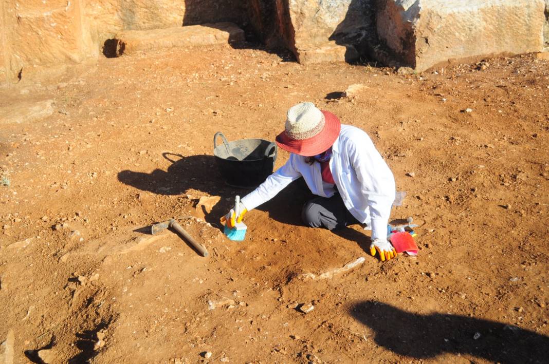 Diyarbakır'daki Arkeolojik Kazıda 6 Çocuğun Daha Mezarı Bulundu 3