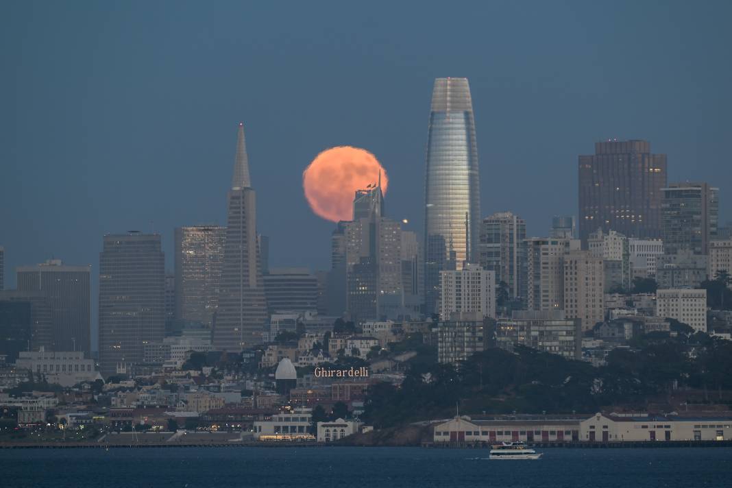 San Francisco'da "Geyik Dolunayı" 1