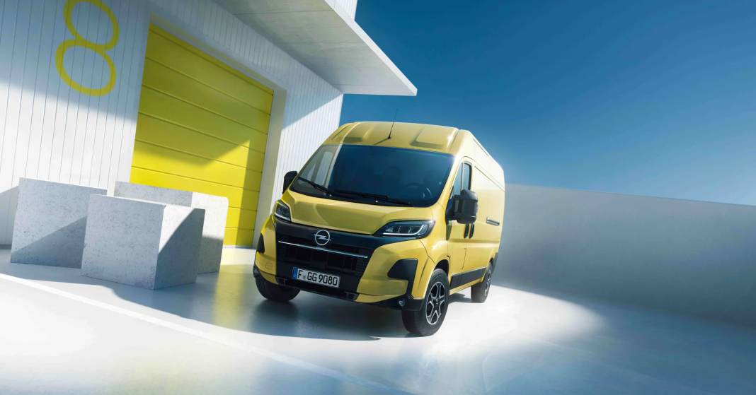 Opel Movano Türkiye Pazarına Girdi: Fiyatı ve Faizsiz Kredi Avantajları Açıklandı 2