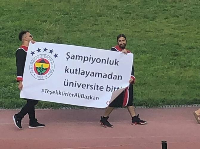 ODTÜ mezuniyetinde bu yıl da pankartlar konuştu 23