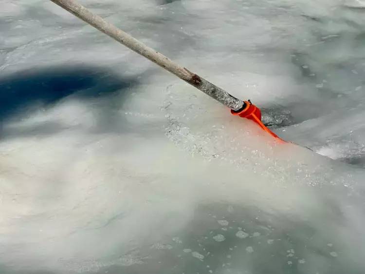 1000 yıldır 1700 metre rakımdan çıkarılıyor. Bol mineralli olduğu için Avrupa'da çok talep görüyor 7