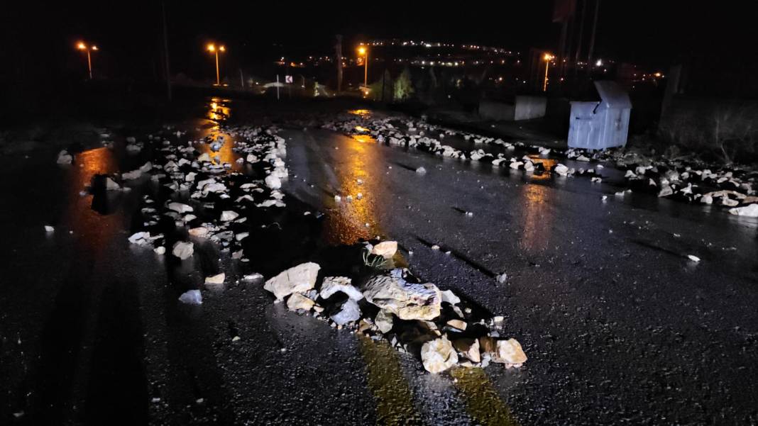 Çorum'da yaşayanlar şaştı kaldı! Sağanak kenti böyle etkiledi 3