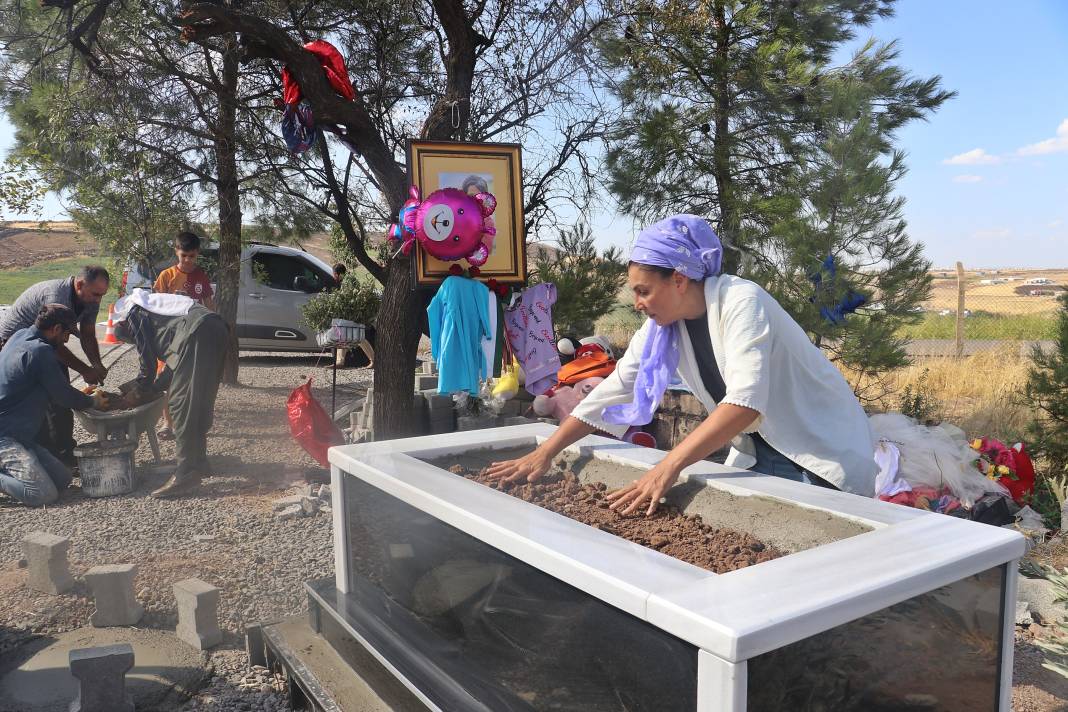 Narin'in mezarı yaptırıldı! Türk bayrağı da dikilecek 8