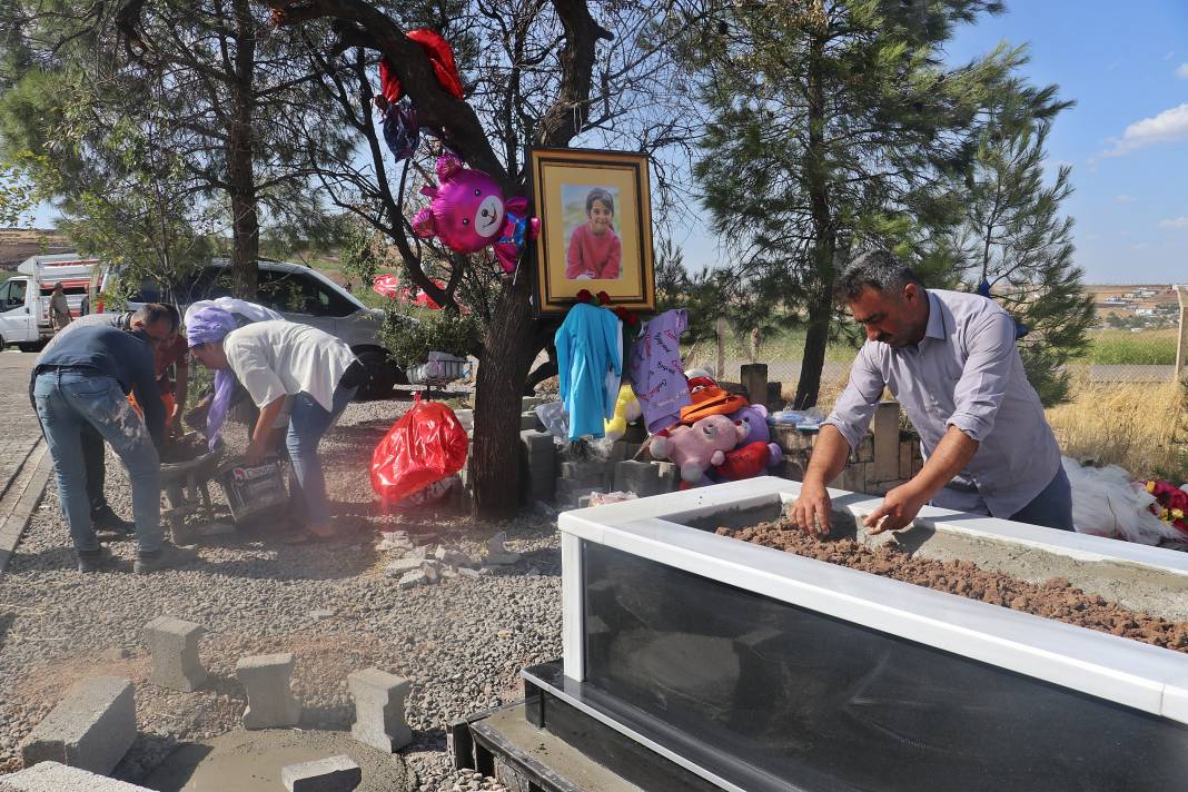 Narin'in mezarı yaptırıldı! Türk bayrağı da dikilecek 7