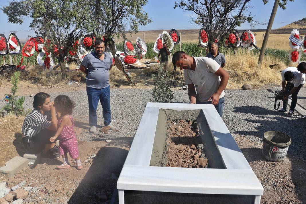 Narin'in mezarı yaptırıldı! Türk bayrağı da dikilecek 6