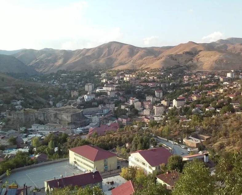 Türkiye'nin en uzun yaşam süresinin hangi ilde olduğu belli oldu. Bu listeye çok şaşıracaksınız... 13