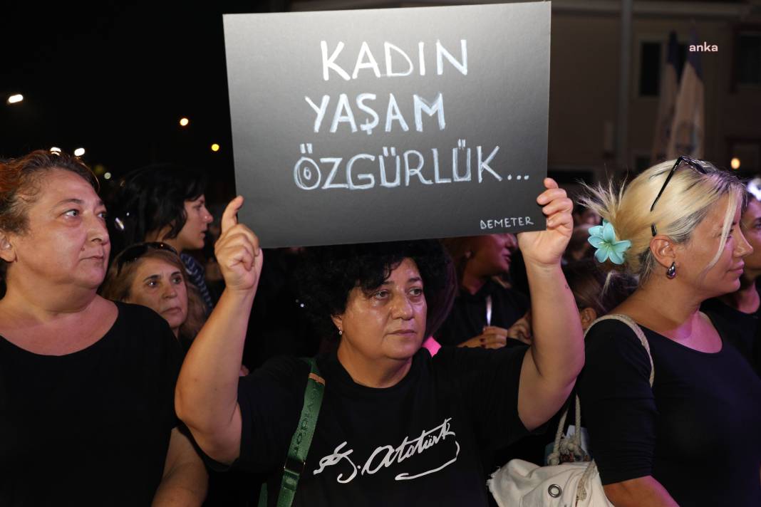 Kadın cinayetleri Bursa'da protesto edildi 7