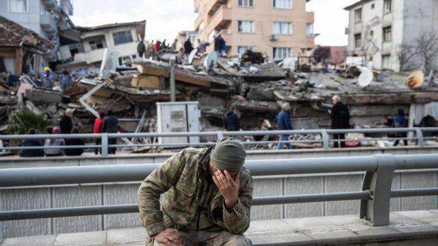 Deprem uzmanı Türkiye'de yıkıcı depremlerin beklendiği illeri açıkladı 5