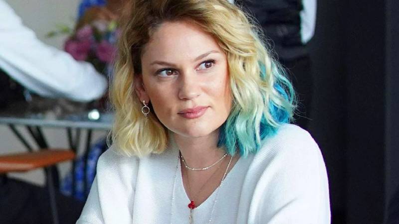 Farah Zeynep Abdullah ödülünü Yılmaz Güney'e adayan Nur Sürer'e sert çıktı 2