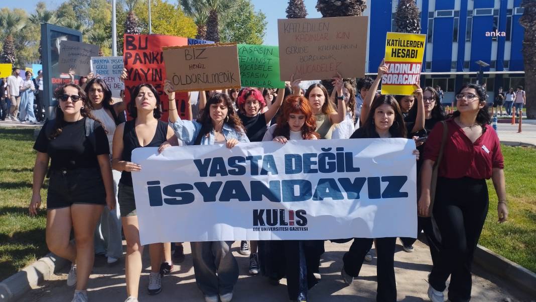 Ege Üniversitesi’nde ‘Ayşenur ve İkbal’ eylemi: Adalet sisteminiz kimin için çalışıyor? 11