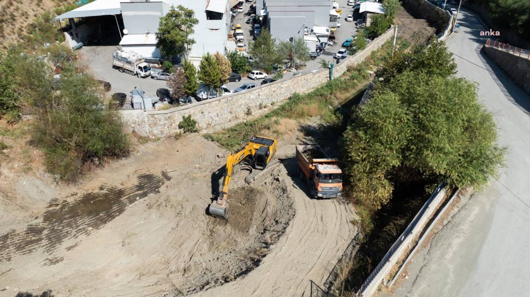 İzmir'de derelerden 150 ton atık çıkarıldı 5