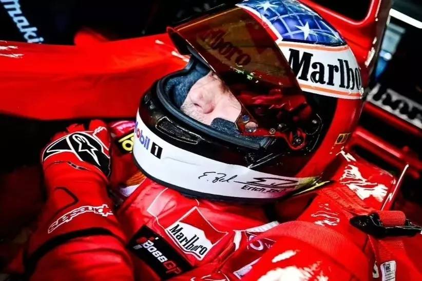 Schumacher'in efsane F1 aracı 80 yaşındaki adamın garajından çıktı 2