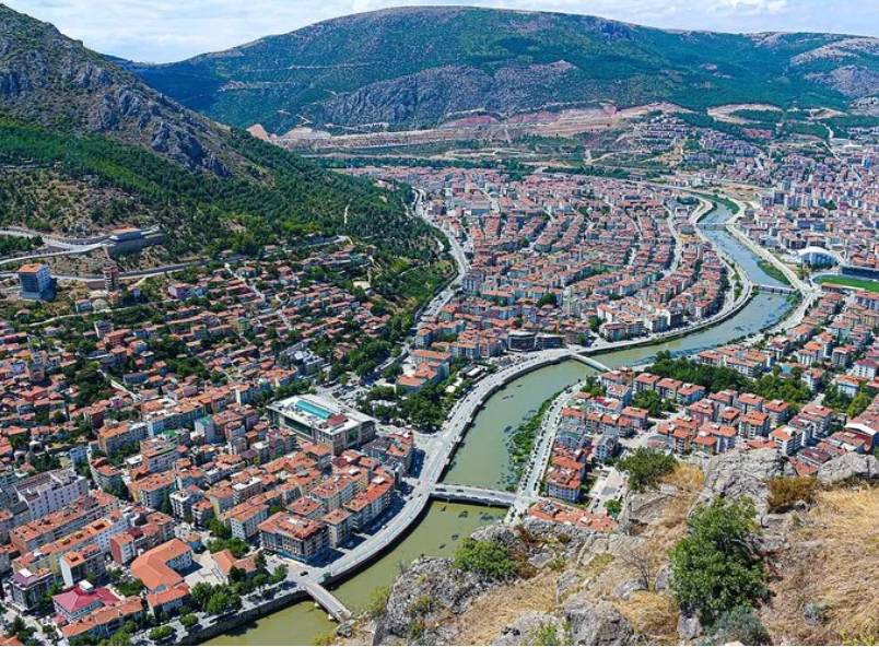 Türkiye'nin en uzun yaşam süresinin hangi ilde olduğu belli oldu. Bu listeye çok şaşıracaksınız... 5