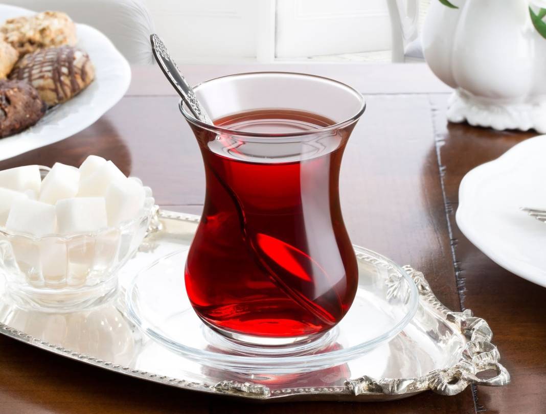 Çay bardaklarını ilk günkü gibi parlatacak temizlik tüyosu açıklandı 7