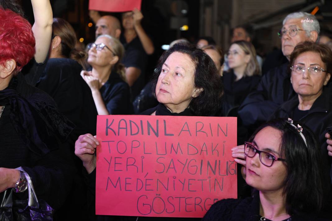 Kadın cinayetleri Bursa'da protesto edildi 2