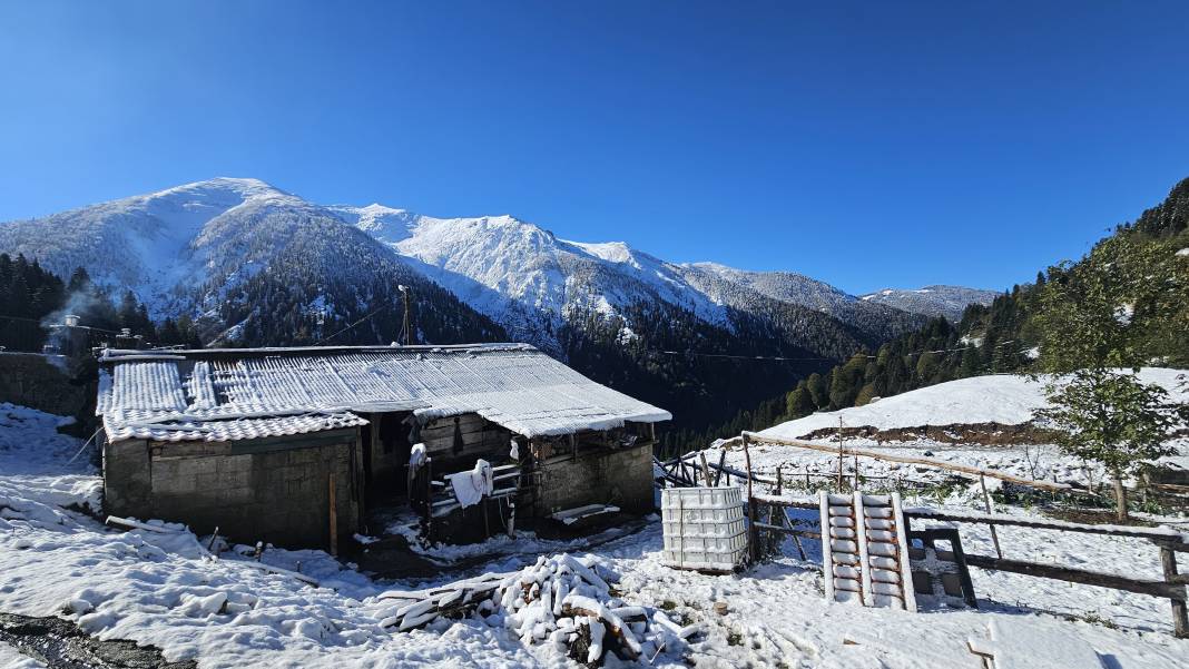 Rize kış gelmeden beyaza büründü 1