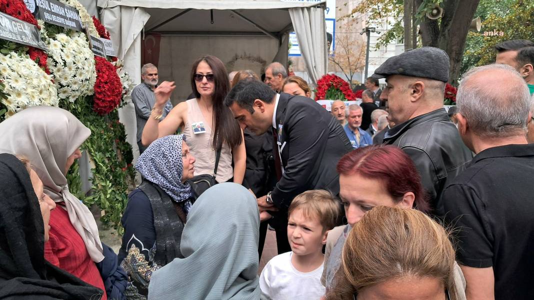 Eski CHP İstanbul İl Başkan Yardımcısı Mustafa Ataş son yolculuğuna uğurlandı 10