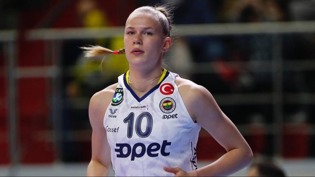 Ahh be Arina. İlk paylaşımını yaptı Fenerbahçelileri derinden yaraladı 1