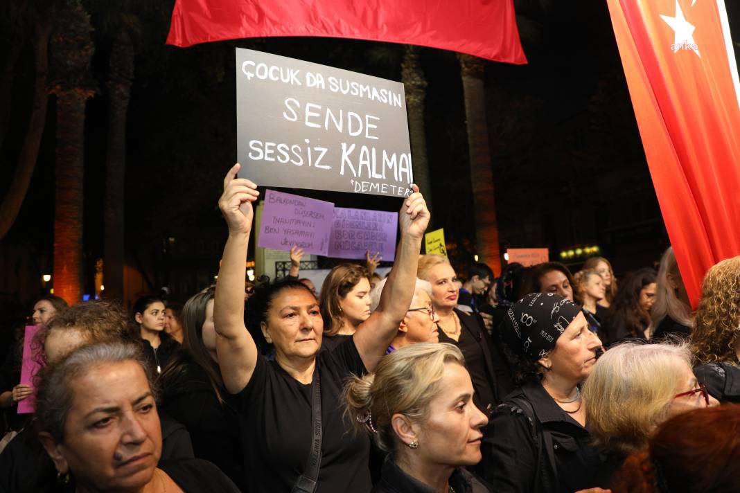 Kadın cinayetleri Bursa'da protesto edildi 1