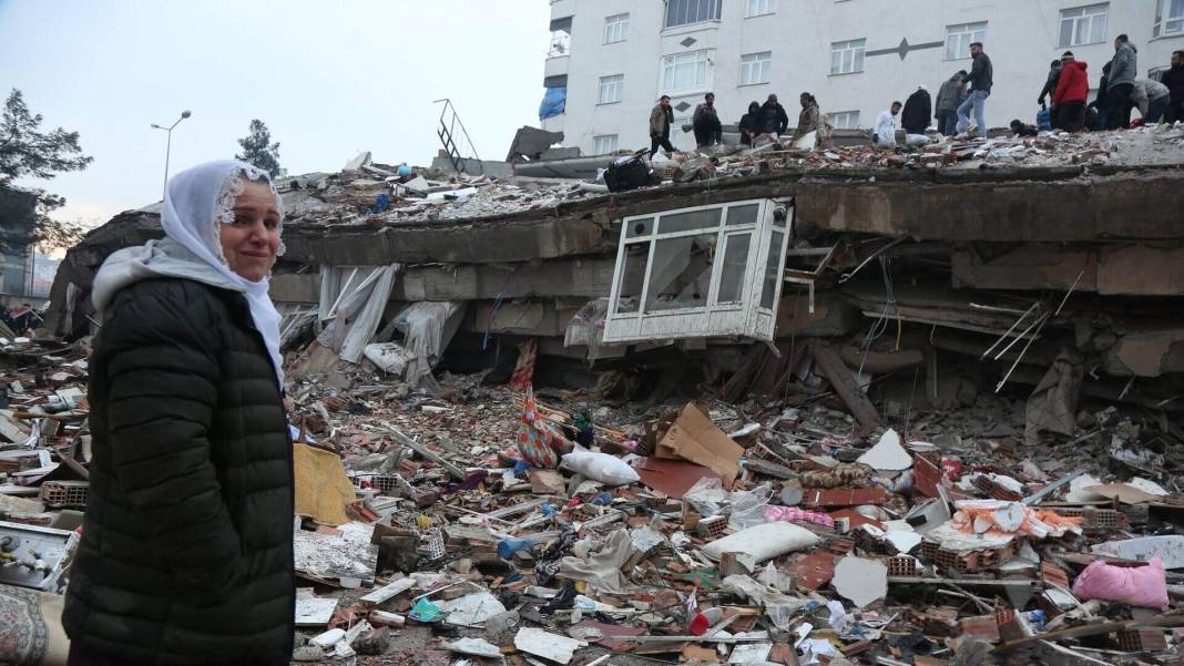 Deprem uzmanı Türkiye'de yıkıcı depremlerin beklendiği illeri açıkladı 2