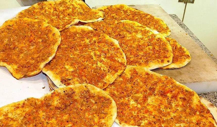 Meşhur lahmacuncu insanlara bakın ne yedirmiş? 1