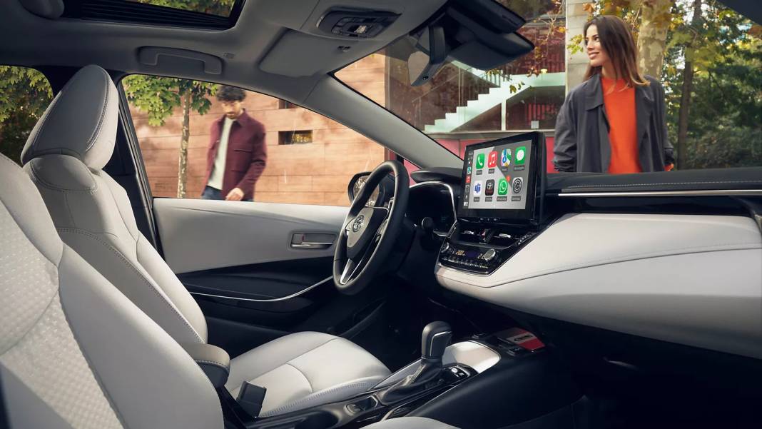 Toyota favori modellerine kampanya yaptı. Corolla'nın fiyatı 1 milyon 390 bin lira oldu 4