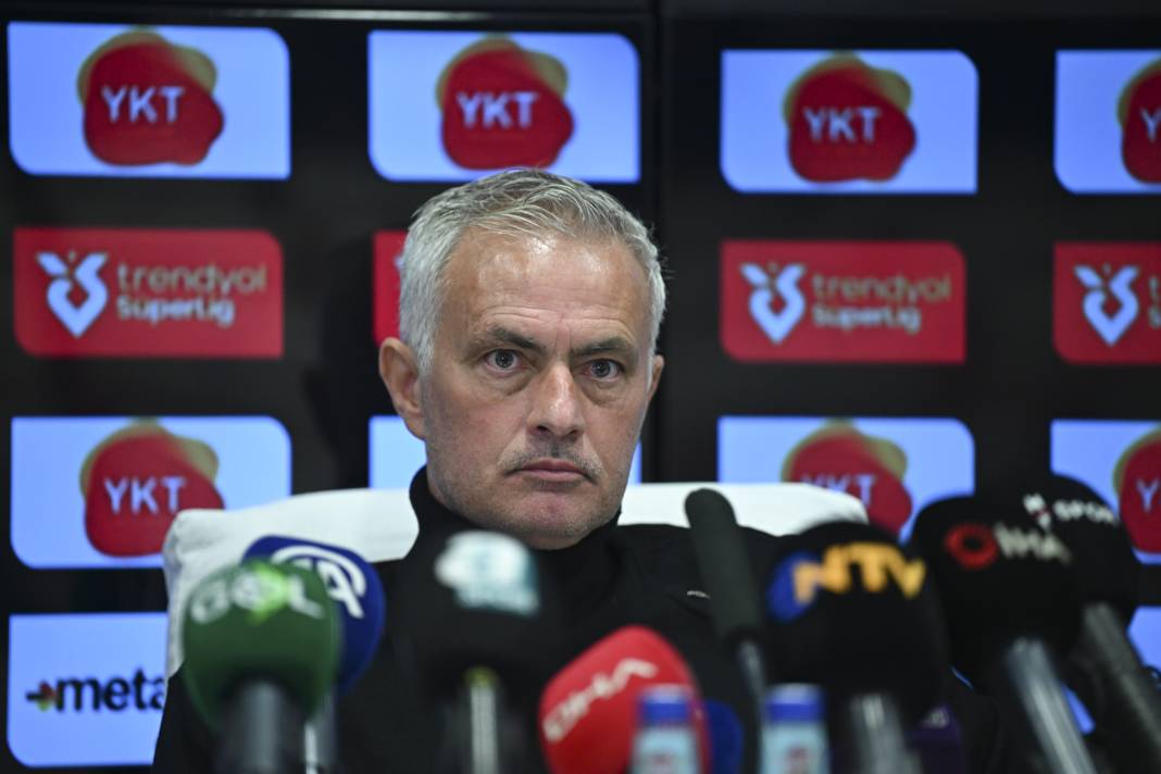 Mourinho'nun bu akşam İstanbul'dan ayrılacağını açıkladı 1