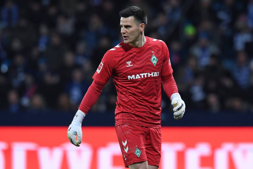 Galatasaray'ın yeni kalecisini açıkladılar 5