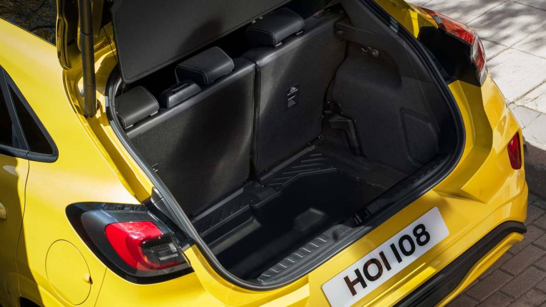 Koç'un fabrikasında üretildi. Ford'un yeni otomobilinin Türkiye'ye gelmesine sayılı günler kaldı 3