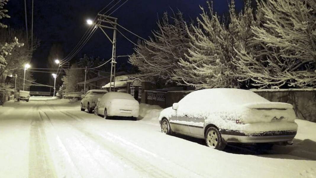 Kar yağacak. Pazar günü bembeyaz olacak 16 il açıklandı 17