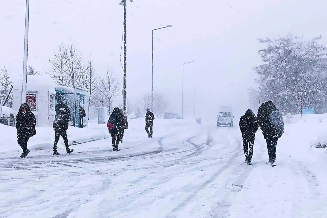 Kar yağacak. Pazar günü bembeyaz olacak 16 il açıklandı 5