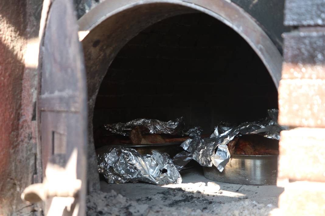 Kaz Bayramı'nda yer yerinden oynadı 9