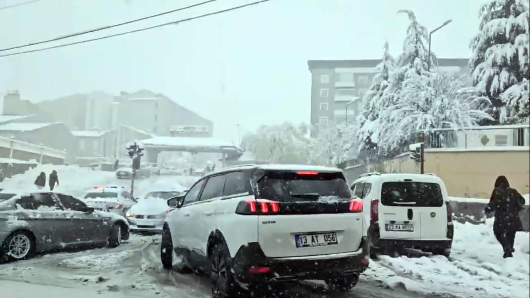 Kar yağacak. Pazar günü bembeyaz olacak 16 il açıklandı 15