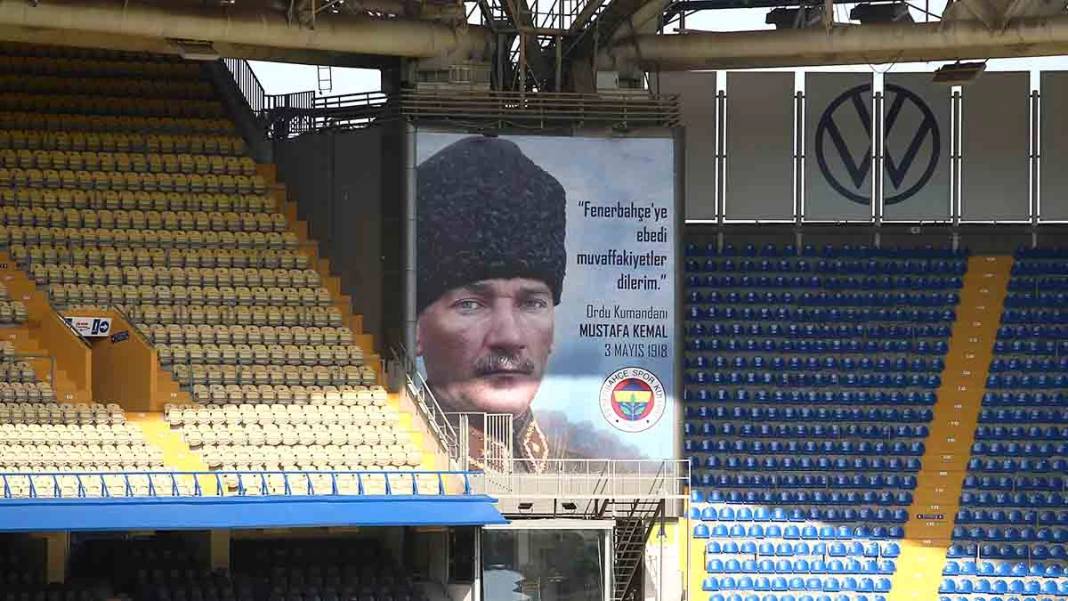 Fenerbahçe Atatürk adını resmen stada yazdırdı. Fotoğrafları kulüp paylaştı 4