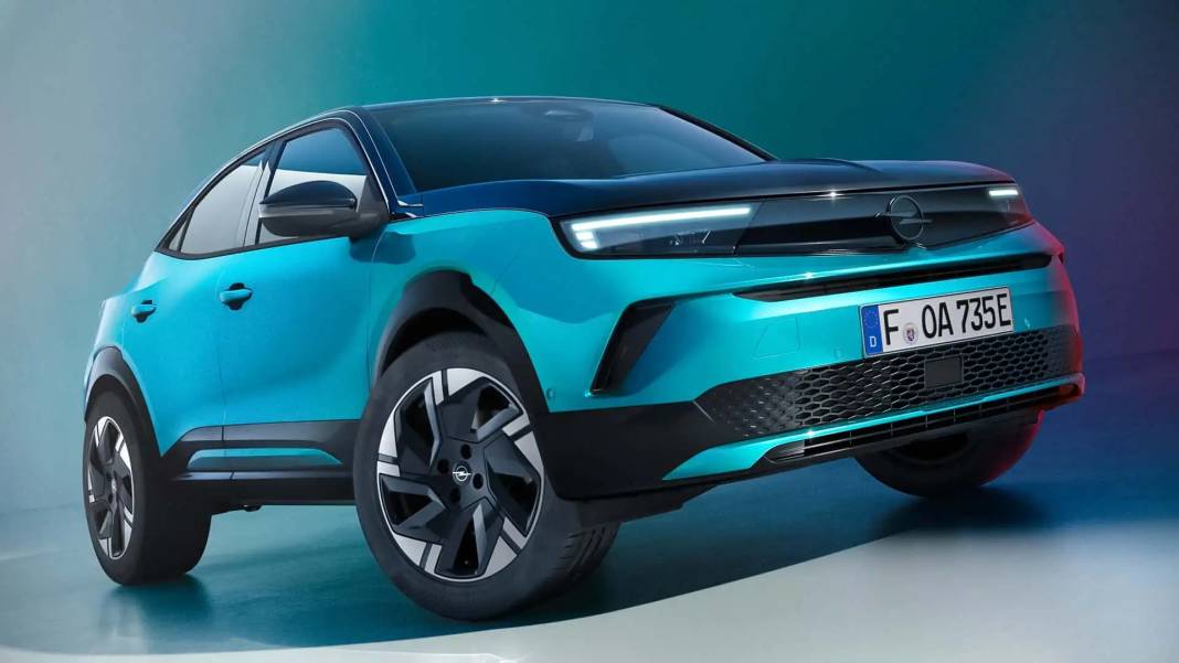 Alman otomobil devinin makyajlanan modeli Türkiye'de: 1 milyon 604 bin liraya satılıyor 4