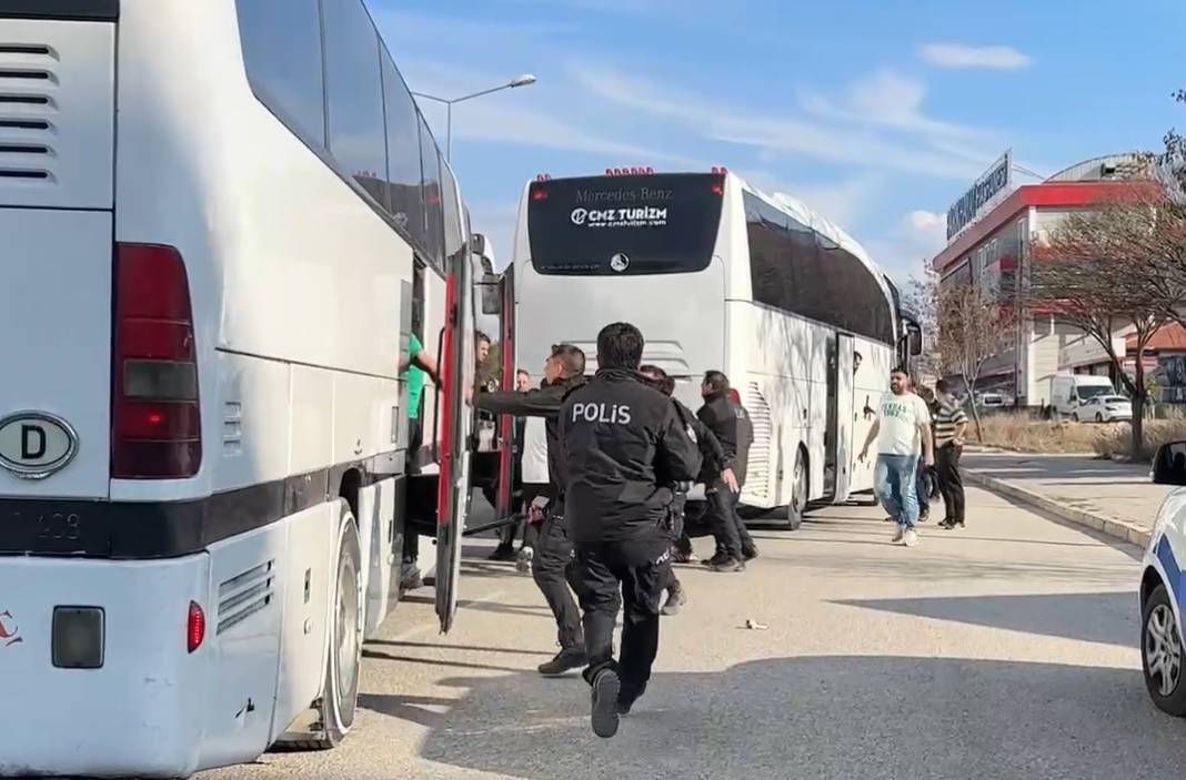 Bursaspor maçı bitti ortalık karıştı - Fotoğraf: 9