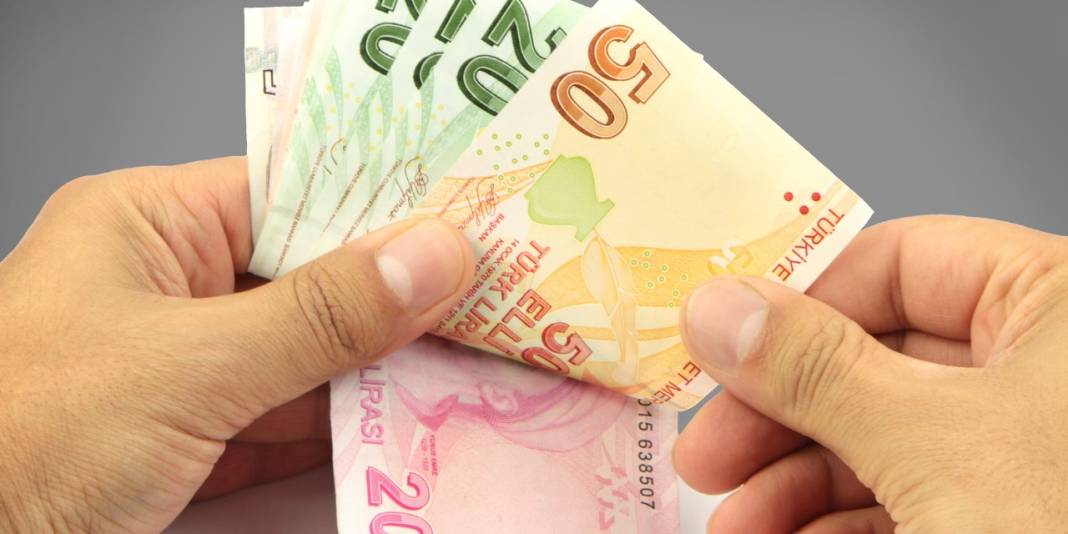 300 bin TL kredi çeken ne kadar geri ödeyecek? İhtiyaç kredisi faizlerinde son durum 6