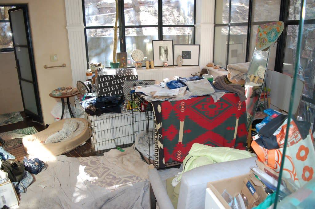 Hollywood yıldızının evi içler acısı! Polis kamerasından şok görüntüler! 4