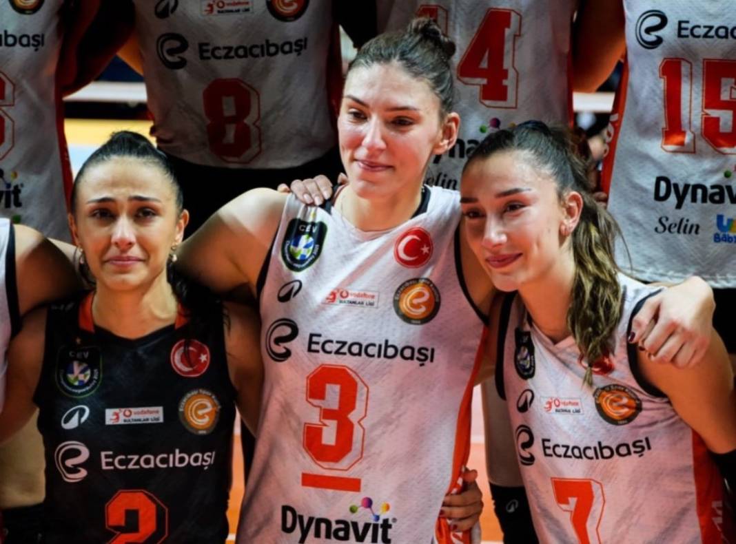 Hande Baladın hüngür hüngür ağladı: Sebebi ortaya çıktı 5